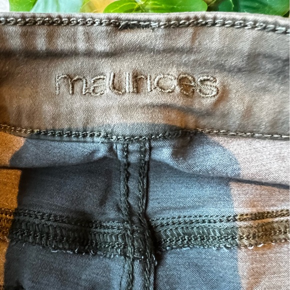 Maurice’s Green Jeans - Picture 5 of 10